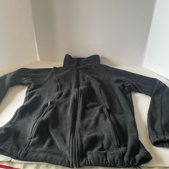 Columbia Jackets & Blazers - Columbia Women’s Black Fleece Zipper Jacket, size Medium.